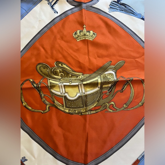 Large Silk Carre Carriage Scarf - Picture 5 of 5